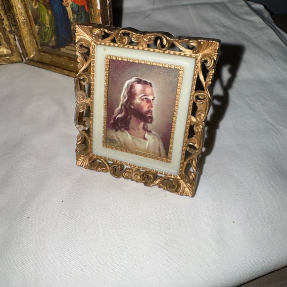 Set 2 vintage Florentine tri fold picture religious mini framed Jesus WOW - Picture 2 of 4